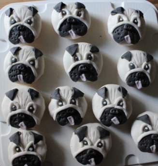 Pug Cup Cakes